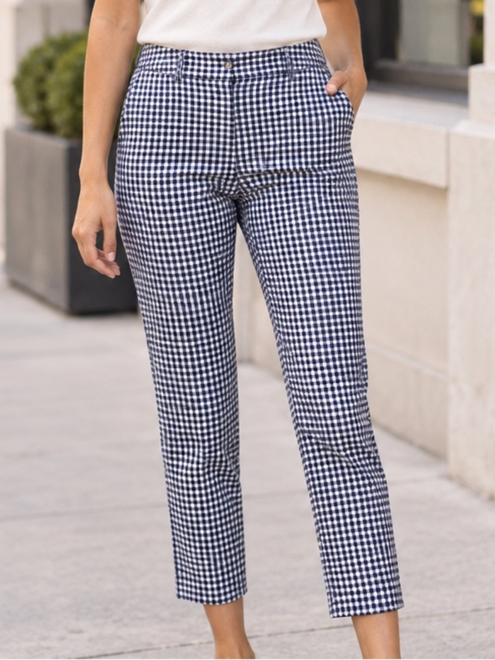 Holgen Navy Gingham Stretch Crop Pants Size 12 Preppy Collegiate Casual